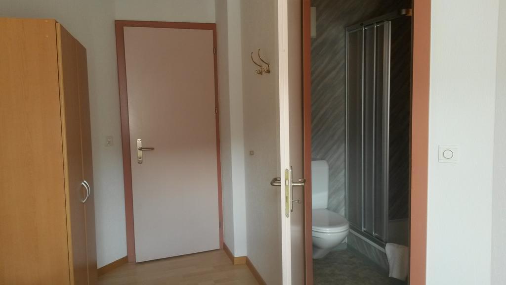 Hotel Raetia Tiefencastel ภายนอก รูปภาพ
